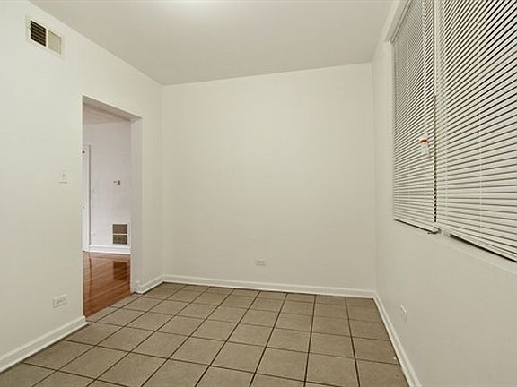3rd image of 7601 S Coles Ave #76052