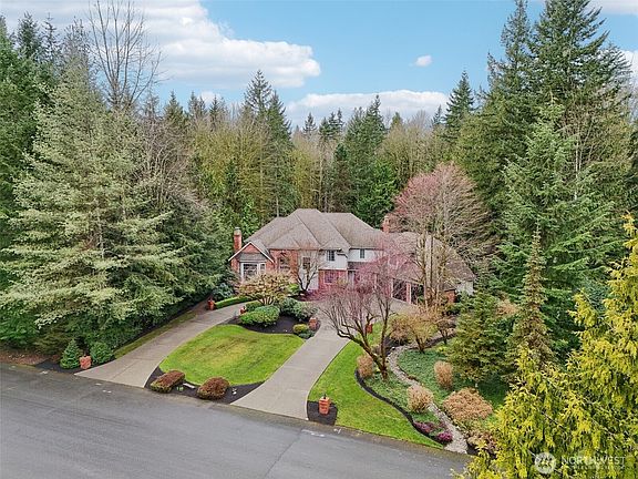 2nd image of 19707 219th Avenue NE