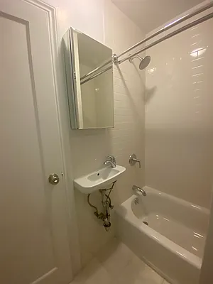 Rented by City Connections Realty | media 7