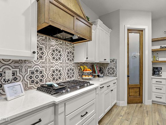 5th image of 2409 Tierra Murcia St