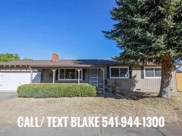 1440 Papago Dr, Medford, OR 97504
