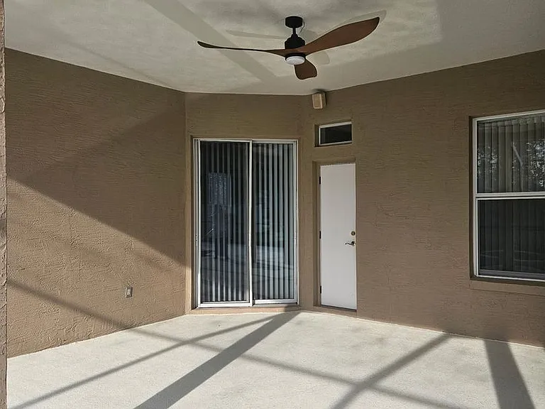 1 Emmons Ln — Photo 48