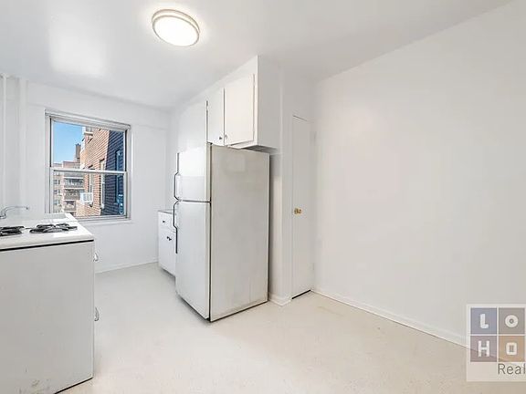 5th image of 477 Franklin D Roosevelt Dr #M1903