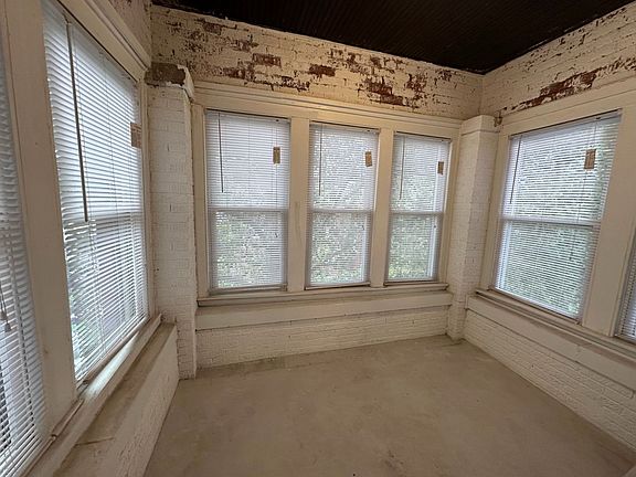 5th image of 5219 N Christiana Ave