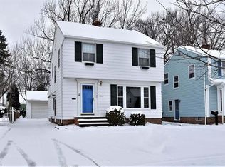 1054 Avondale Rd, South Euclid, OH 44121