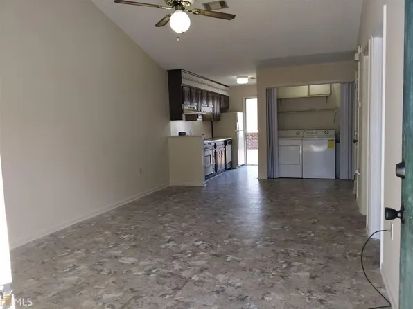 230 Lanier Dr #74, Statesboro, GA 30458