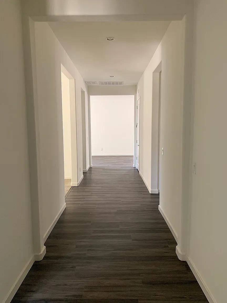 3 bed, 2228 sqft, $2,595 — Photo 4