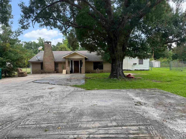 1738 Marlin Rd, Lake Charles, LA 70611