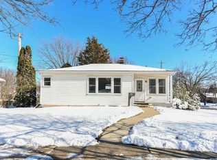 464 S Kane St, Burlington, WI 53105