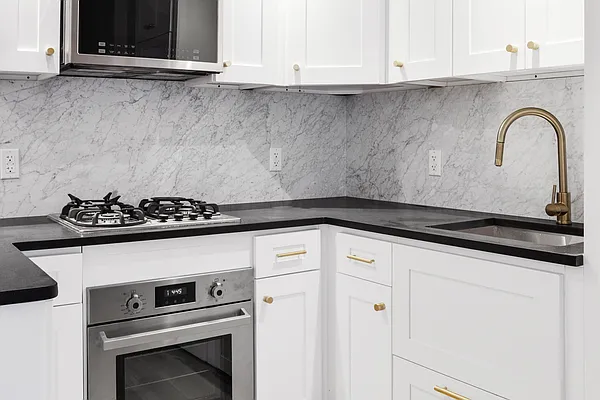 Rented by REAL New York | media 5