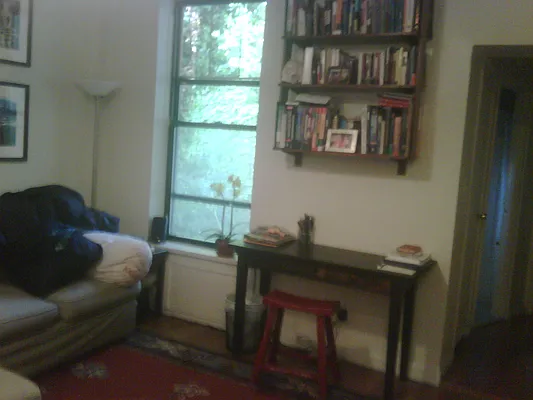 Rented by Peter Ashe | media 37