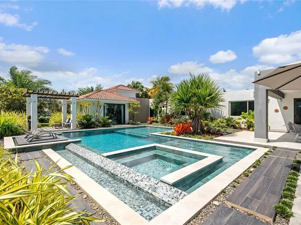 370 Dorado Bch E, Dorado, PR 00646