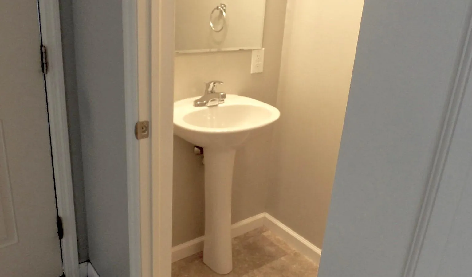 88 Pocahontas St — Photo 3