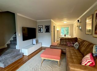38 Victory Ct, Metuchen, NJ