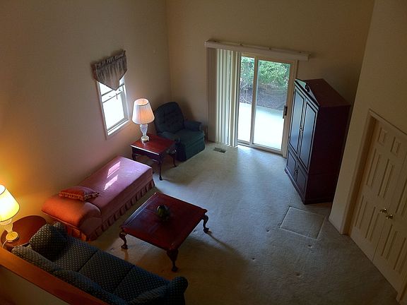 3rd image of 146 Marian Ln