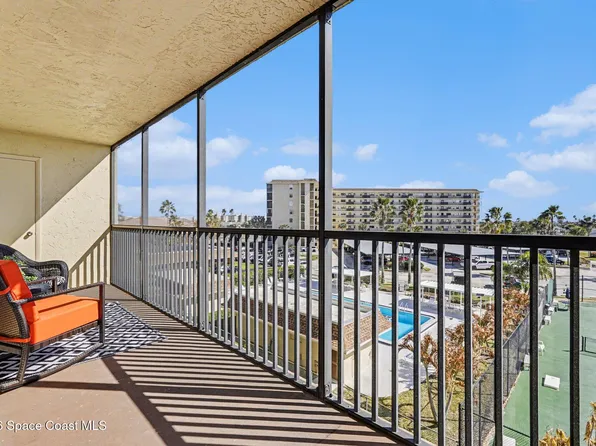 500 Palm Springs Blvd APT 403, Indian Harbour Beach, FL 32937