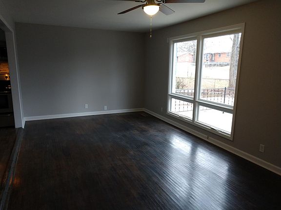 5th image of 818 Hayden Dr