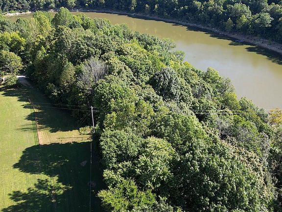 3rd image of 1350 Thomason Cemetery Rd