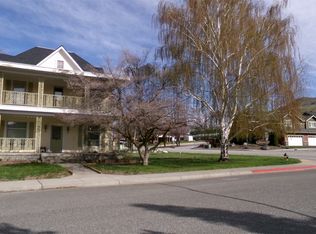427 S 3rd St, Chelan, WA 98816