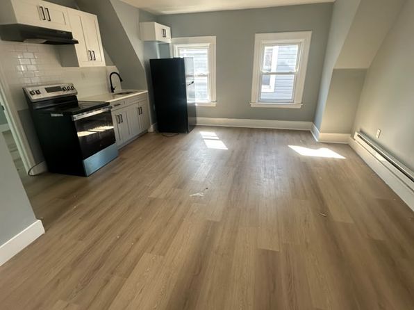 250 Amherst St #3F