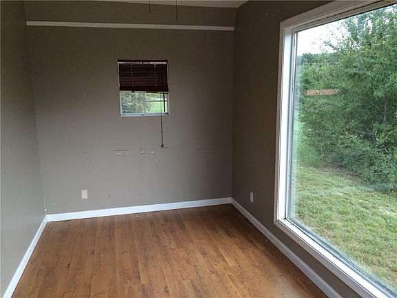 3rd image of 315 Private Road 5403