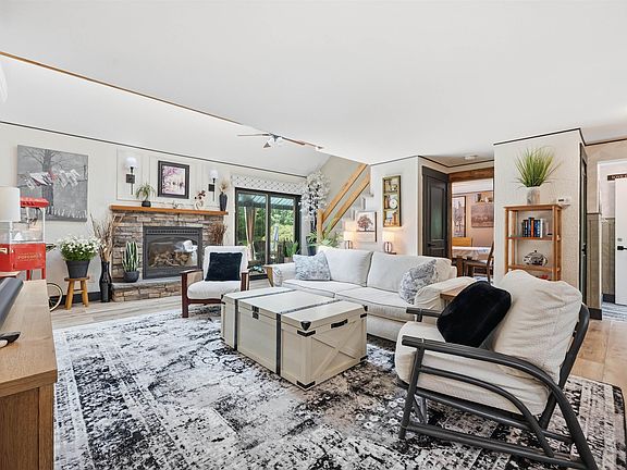 4th image of 60 Stanley Brook Drive