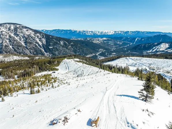 10 Coulter Creek Road, Lake Wenatchee, WA 98826