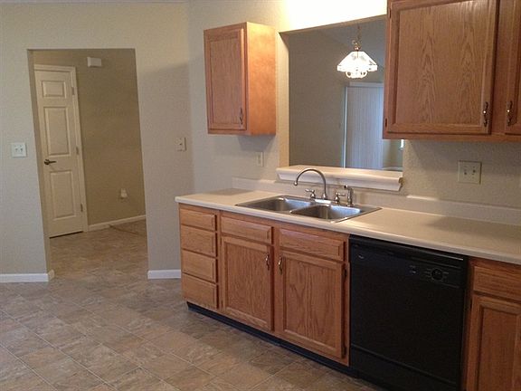 4th image of 8204 Amarillo Dr