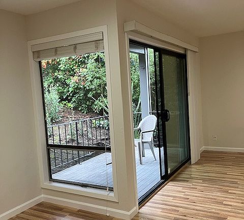 5th image of 557 S Eliseo Dr #4