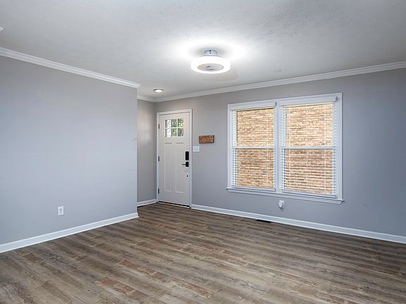 4th image of 3385 Cove Lake Dr
