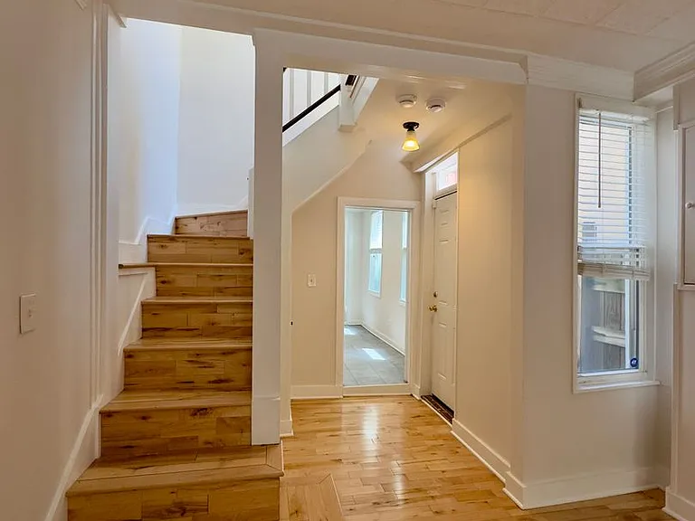 2506 Fait Ave — Photo 4