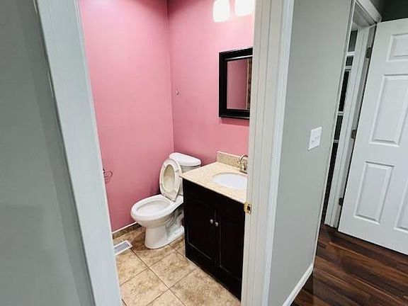5th image of 2763 Del Prado Dr