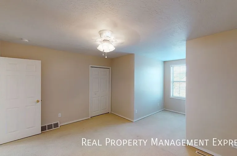 305 E Pine Lake Dr — Photo 21