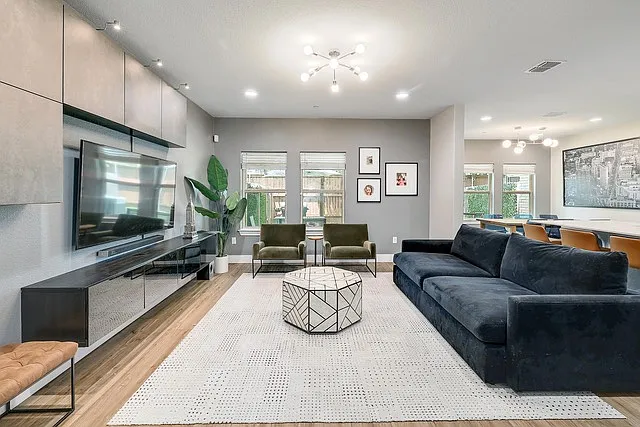 12914 Leatherback Ln — Photo 4