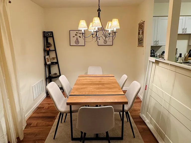80 Bradford Ct — Photo 3