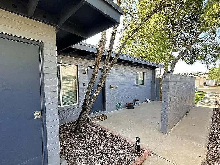 1078 W Flint St #C — Photo 6