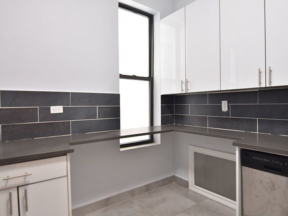 3rd image of 608 W 148th St #2A