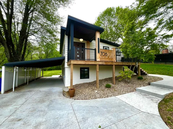 706 Rose Dr, Newburgh, IN 47630