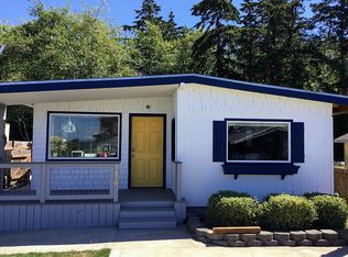 7478 Sunset Dr, Blaine, WA 98230