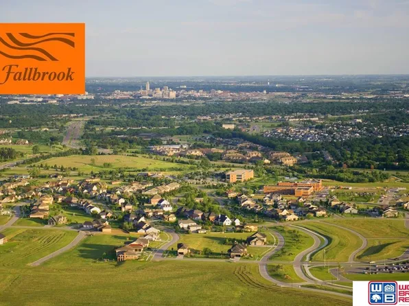 6925 NW 7th St, Lincoln, NE 68521