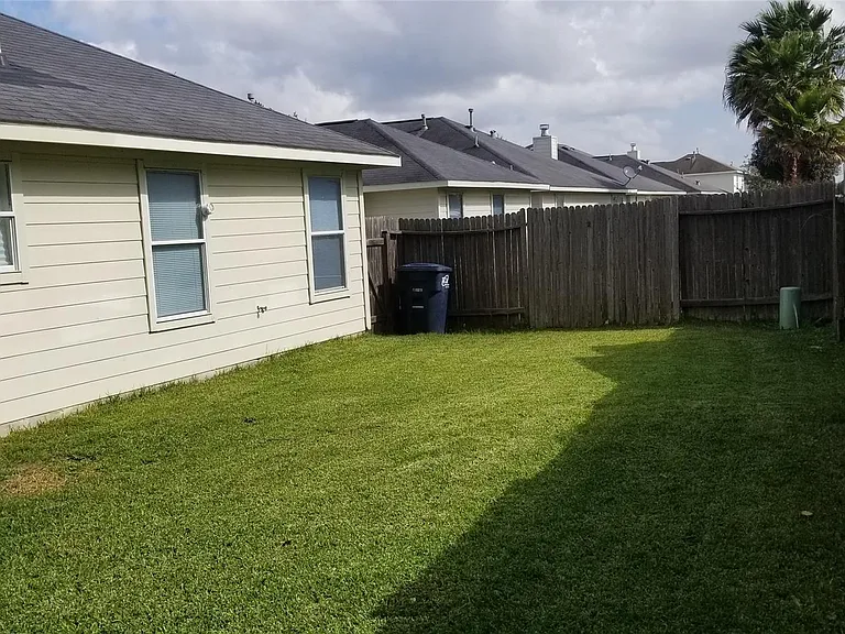 19723 Brisbane Meadows Dr — Photo 13