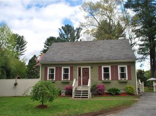 6 Pine Ct, Smithfield, RI 02828