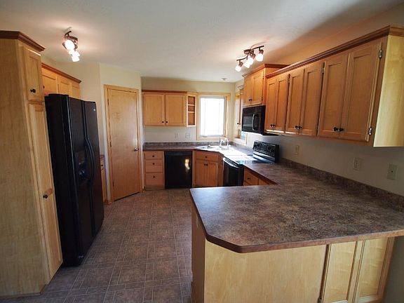 3rd image of 504 Prague Ct SE
