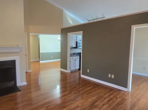 3313 Fort Harrods Ct, Lexington, KY 40513