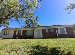 1709 Crestview Dr, Danville, IL 61832