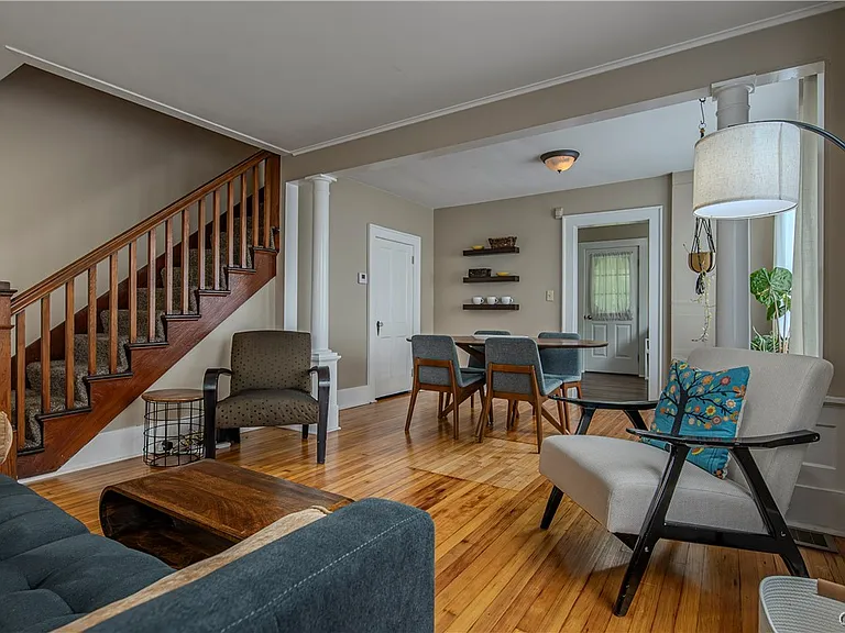 22 Kellogg St — Photo 6