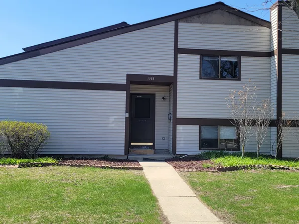 1368 Court Maria #1368, Hanover Park, IL 60133