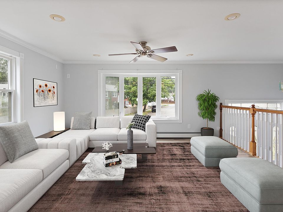 2nd image of 136 Woodley Ave