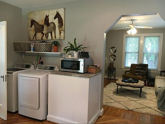 Kitchen with washer/dryer