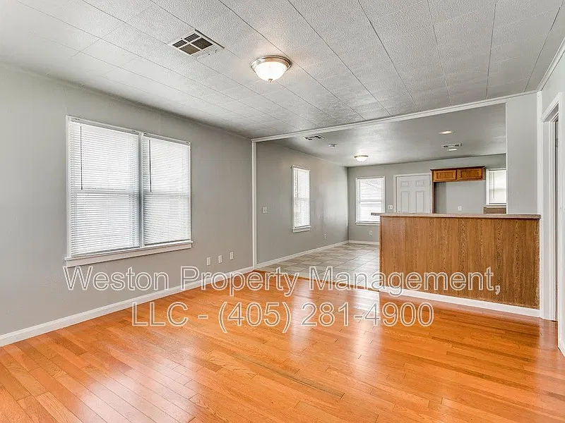 3 bed, 2.0 bath, 1250 sqft, $1,250 — Photo 4